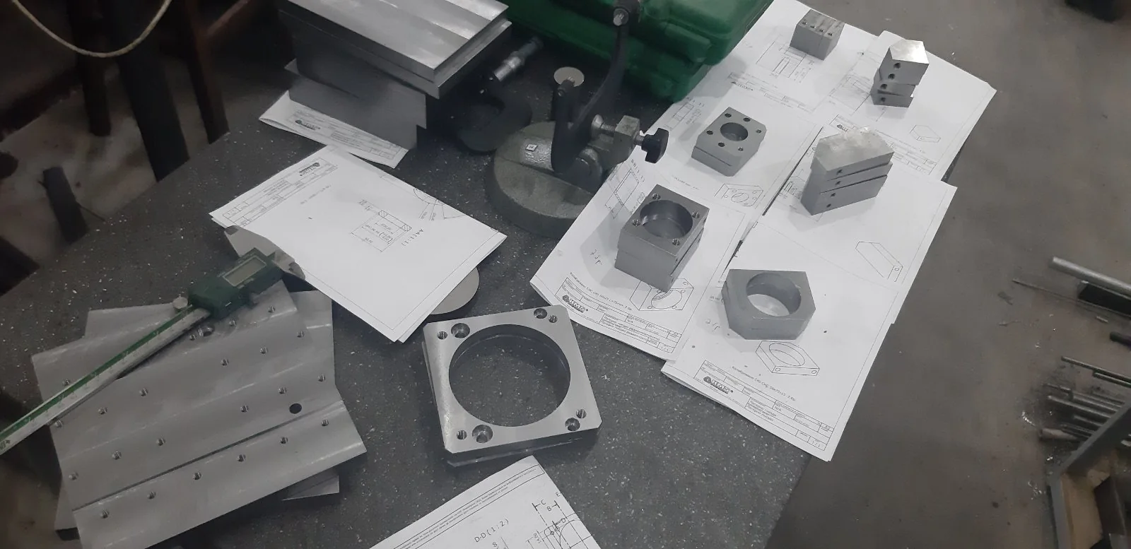 CNC-Fertigung und Metallbearbeitung bei Fox Energy