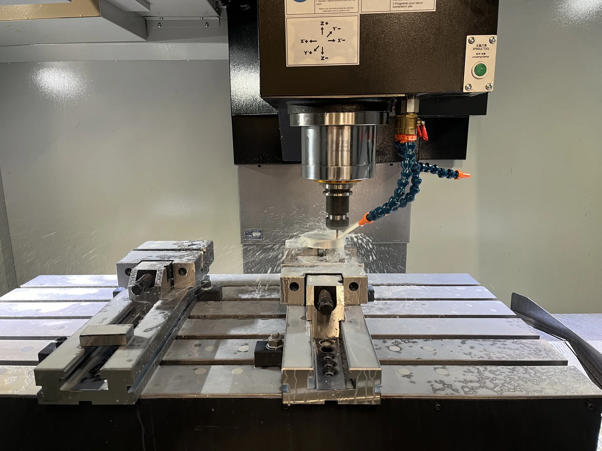 CNC-Fertigung und Metallbearbeitung bei Fox Energy