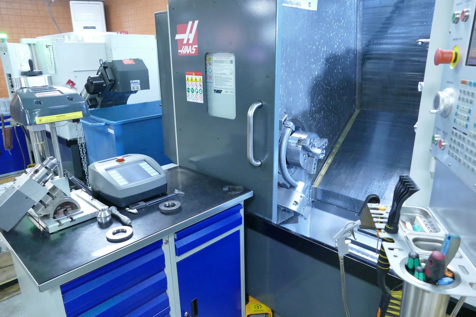 CNC-Fertigung und Metallbearbeitung bei Fox Energy