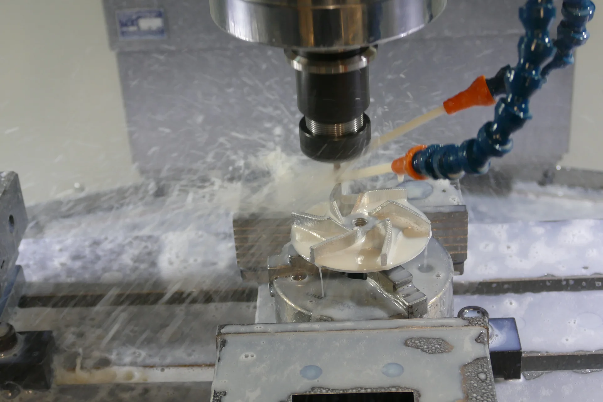 CNC-Fertigung und Metallbearbeitung bei Fox Energy